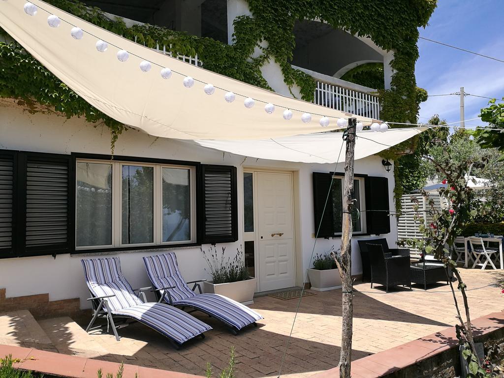Villa Rosaria 瓦斯托 外观 照片