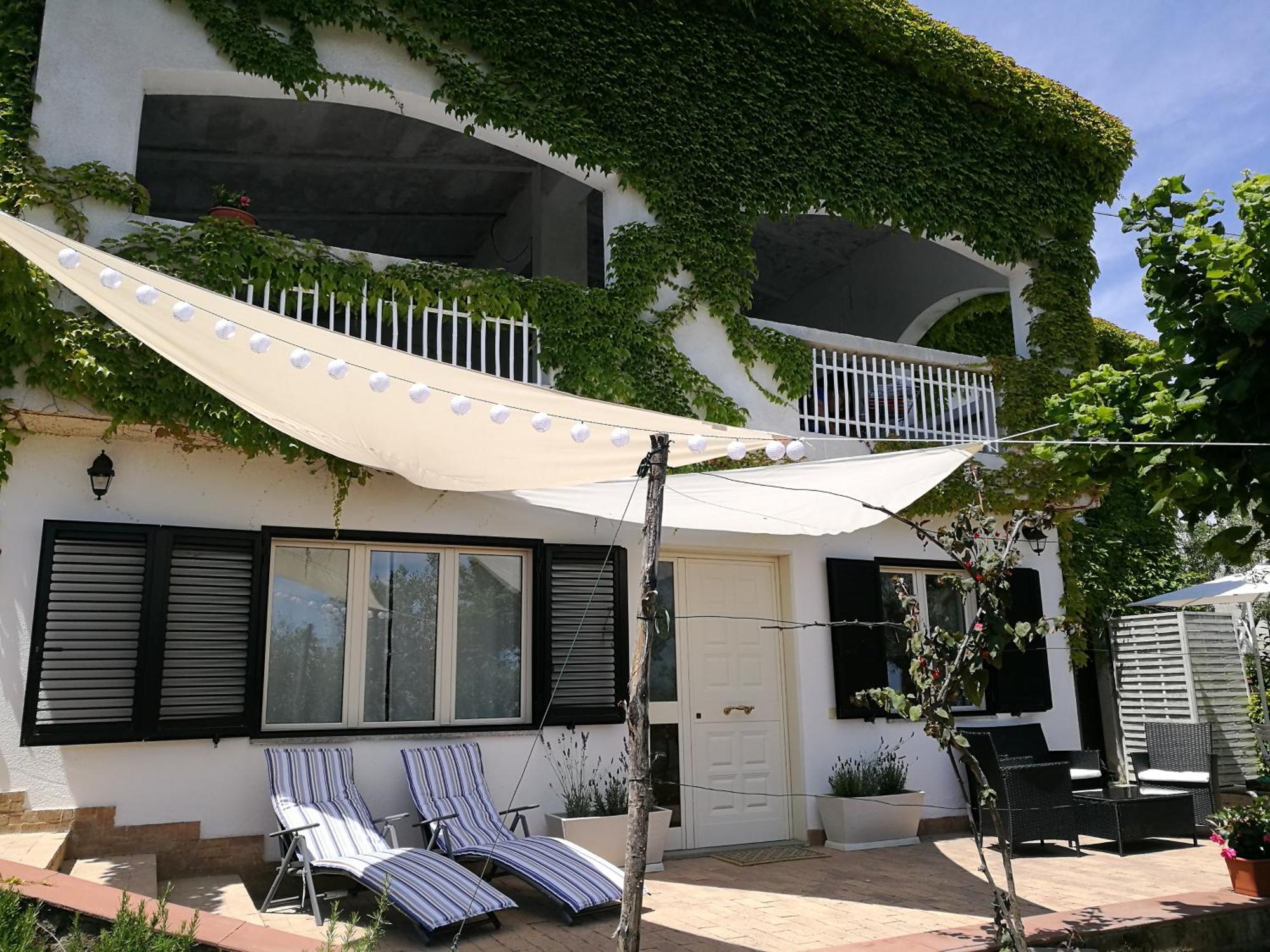Villa Rosaria 瓦斯托 外观 照片